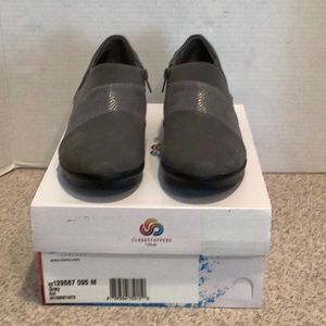 Clarks Cloudsteppers Gray Suede Wedge  Shoe NEW sz .9.5 M
